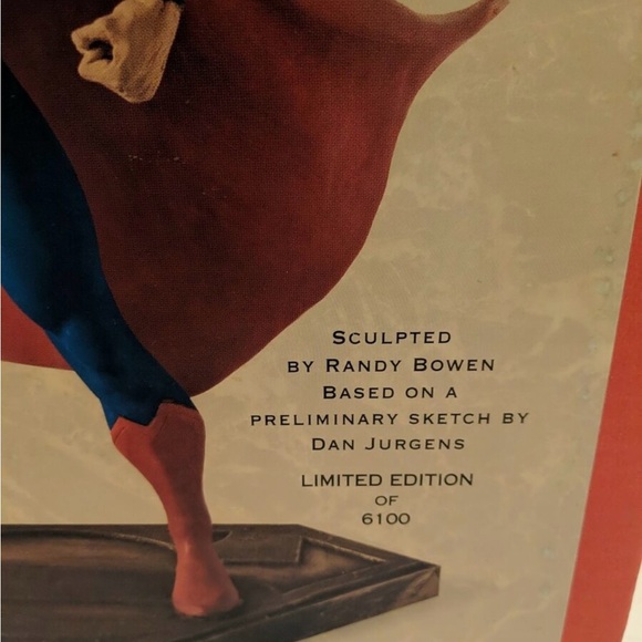 Superman - Picture 2 of 4